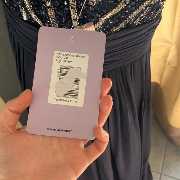 NWT Mother of the Bride beaded cap sleeve Navy Gown - Picture 8 of 15